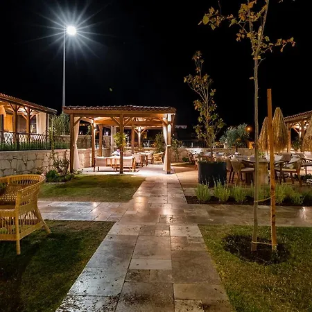 Perlacia Hotel *